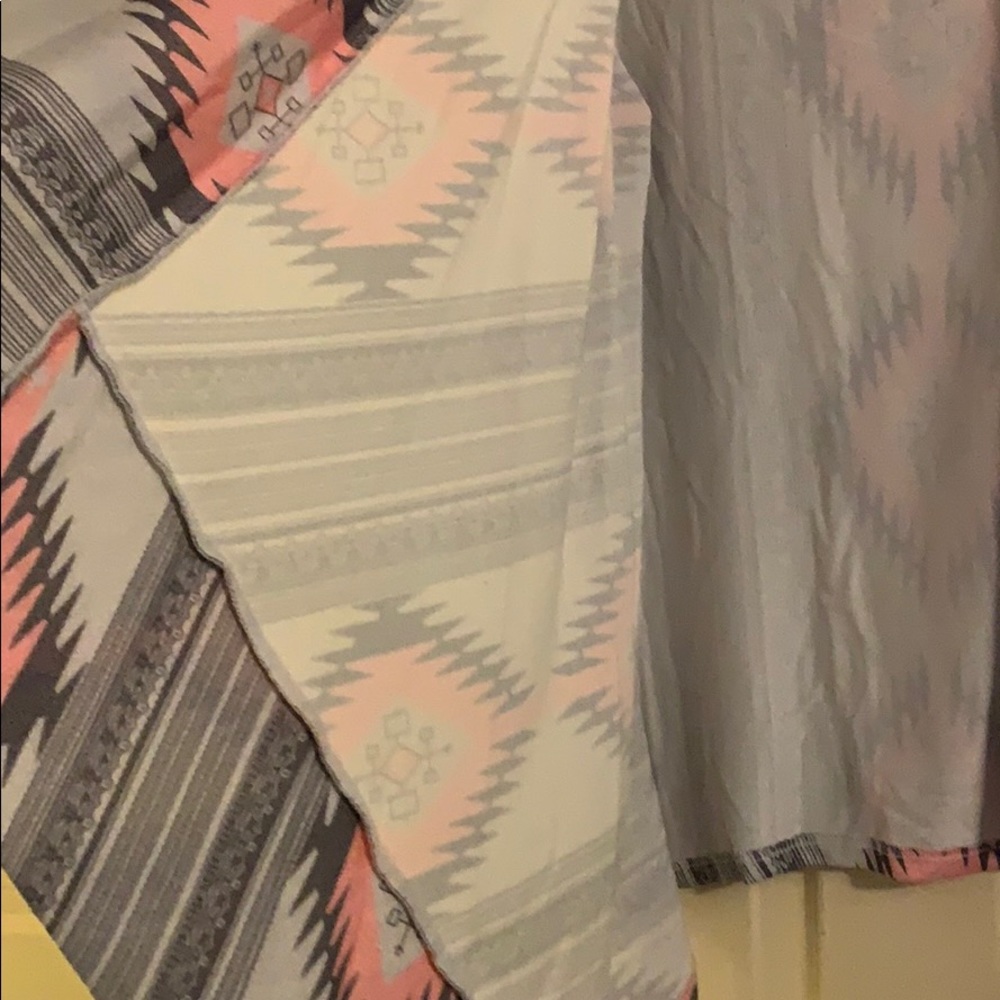 Tribal Patterned Cardigan - Picture 6 of 6
